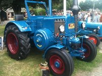 Afbeelding met tractor, transport, wiel, truck

Automatisch gegenereerde beschrijving